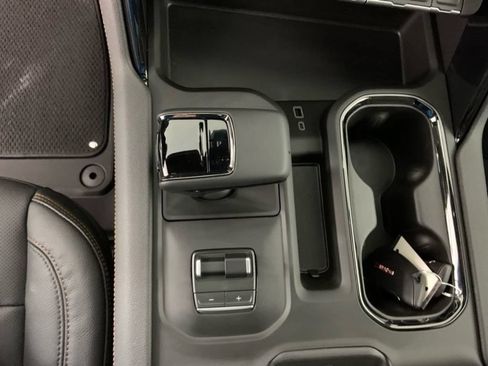 Used 2026 GMC Sierra 1500 AT4 w/ AT4 Premium Package AWD/4WD image 30
