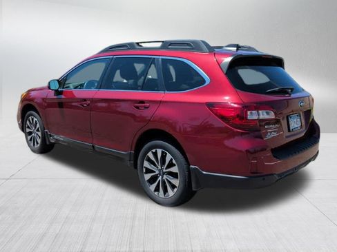 Used 2017 Subaru Outback 2.5i Limited AWD/4WD image 3