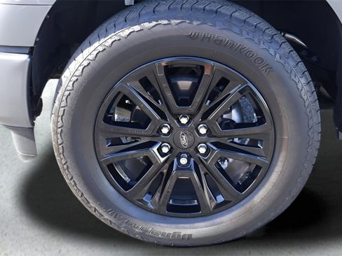 Used 2025 Ford F150 Platinum w/ Equipment Group 702A High image 33