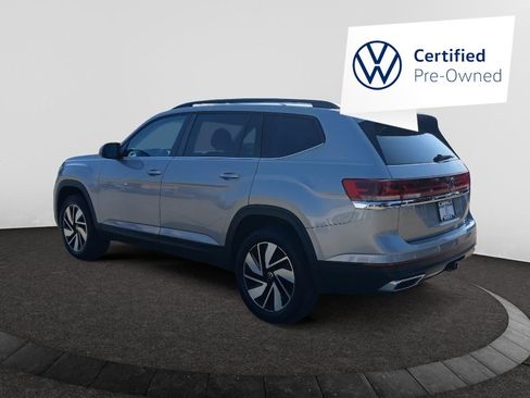 Certified 2025 Volkswagen Atlas SE FWD image 5