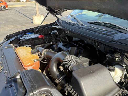 Used 2015 Ford F150 XLT w/ Equipment Group 302A Luxury image 24