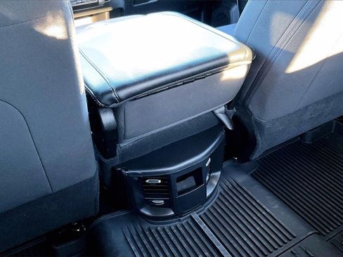 Used 2024 RAM 2500 Tradesman w/ Chrome Appearance Group image 34