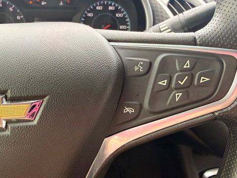 Used 2022 Chevrolet Malibu LT FWD image 18
