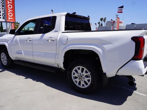 Certified 2026 Toyota Tacoma SR5 RWD image 5