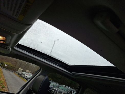 Used 2018 Subaru Forester 2.5i Limited image 14