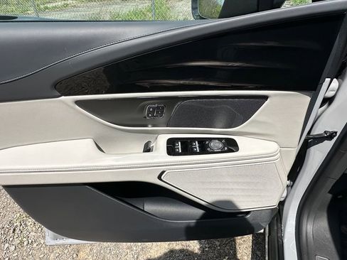 New 2026 Lincoln Nautilus Premier AWD/4WD image 16