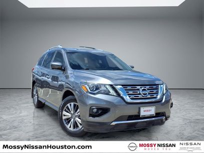 Used 2020 Nissan Pathfinder SL w/ Cargo Package