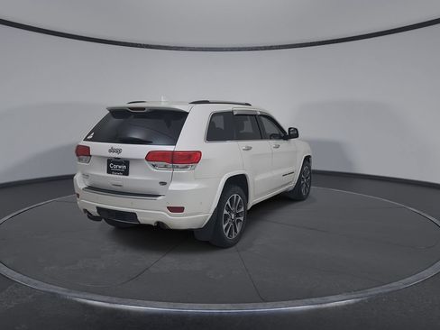 Used 2017 Jeep Grand Cherokee Overland w/ Jeep Active Safety Group AWD/4WD image 15