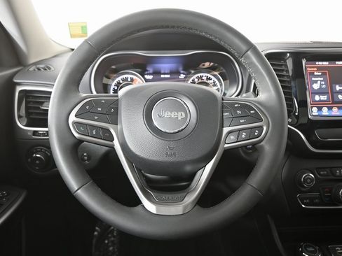 Used 2022 Jeep Cherokee Limited image 35