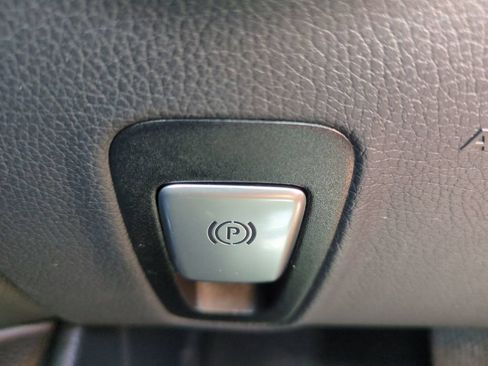 Used 2022 Mercedes-Benz E 350 Sedan image 29