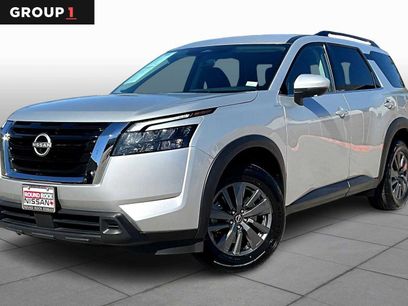 Certified 2024 Nissan Pathfinder SV