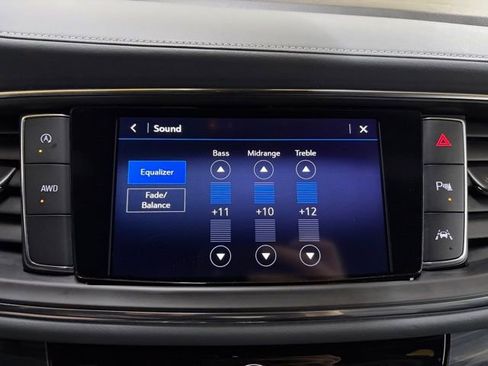 Used 2024 Buick Enclave Premium image 42