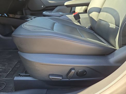 Used 2025 Ford Mustang Mach-E Premium RWD image 17