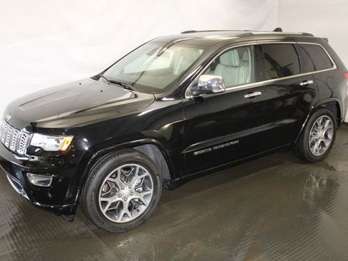Used 2021 Jeep Grand Cherokee Overland AWD/4WD image 2