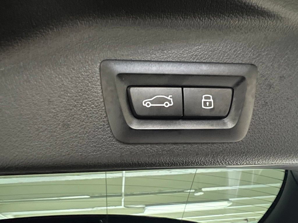 Used 2025 BMW X5 xDrive40i w/ Premium Package AWD/4WD image 45