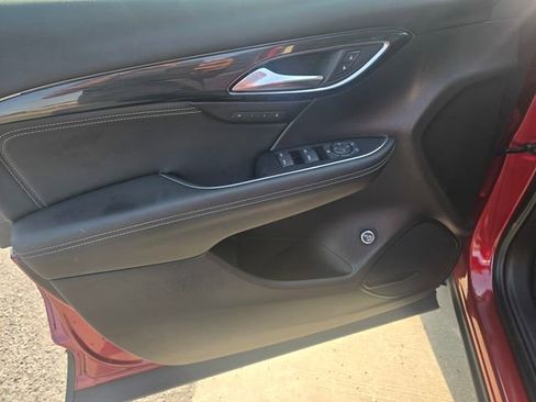 Used 2023 Buick Envision Essence FWD image 21