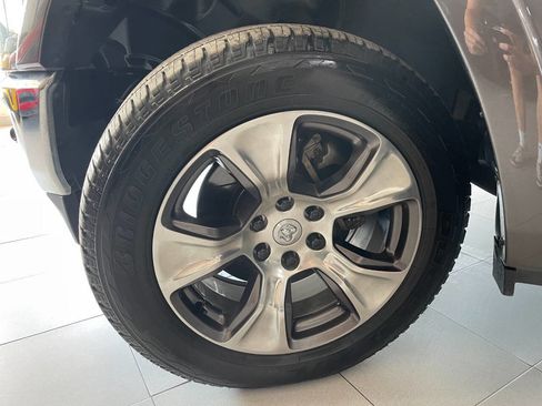 Used 2020 RAM 1500 Limited image 11