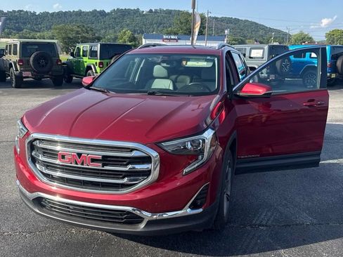 Used 2019 GMC Terrain SLT w/ Preferred Package FWD image 1