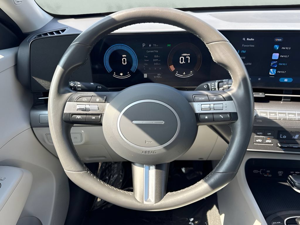 Used 2024 Hyundai Kona SEL AWD/4WD image 12