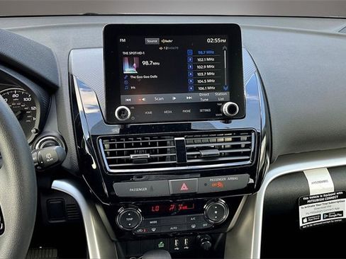 New 2026 Mitsubishi Eclipse Cross LE image 9