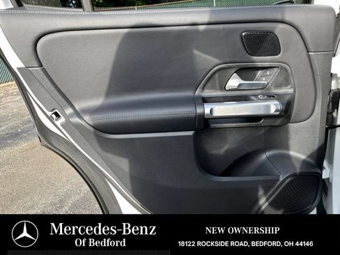 Used 2026 Mercedes-Benz GLB 250 4MATIC image 13