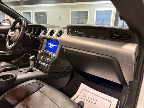 Used 2020 Ford Mustang GT Premium image 12