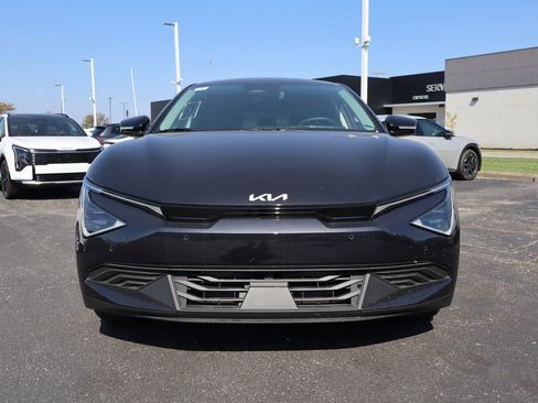 New 2025 Kia EV6 Light RWD image 2