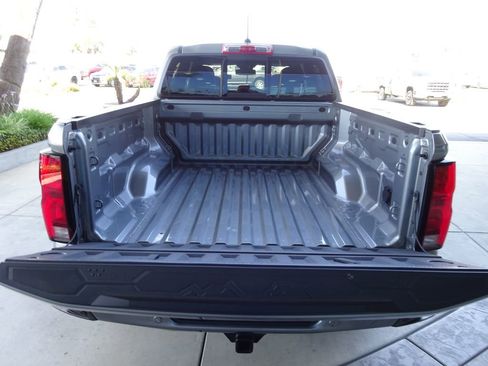 Used 2025 Chevrolet Colorado LT w/ LT Convenience Package AWD/4WD image 8
