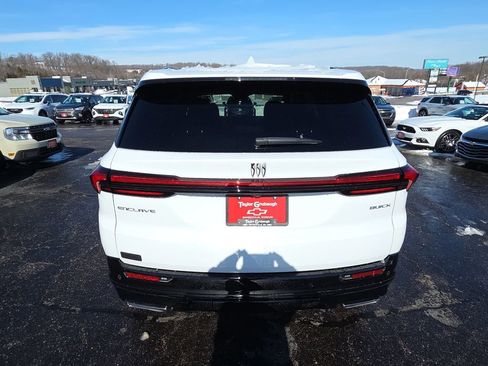 Used 2025 Buick Enclave Sport Touring image 7