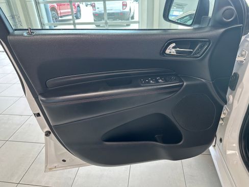 Used 2022 Dodge Durango R/T w/ Trailer Tow Group IV AWD/4WD image 11
