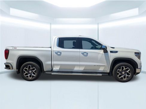 Used 2023 GMC Sierra 1500 SLT w/ SLT Premium Package AWD/4WD image 7