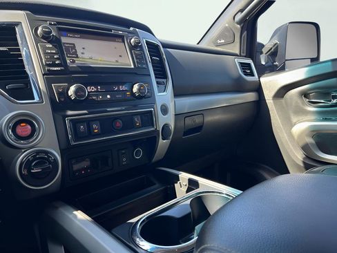 Used 2018 Nissan Titan PRO-4X w/ Pro-4x Utility Package image 48