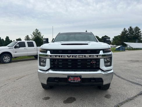 Used 2023 Chevrolet Silverado 2500 LT AWD/4WD image 2