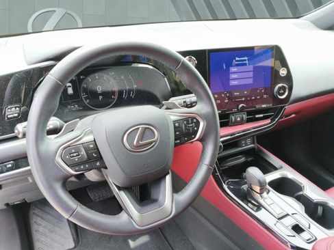 Certified 2025 Lexus NX 250 FWD w/ Towing Package (2000 Lbs) image 10