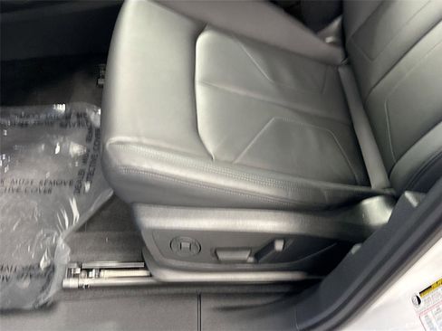 Certified 2025 Audi Q3 2.0T Premium w/ Convenience Package image 19