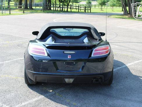 Used 2007 Saturn Sky w/ Premium Trim Pkg image 27
