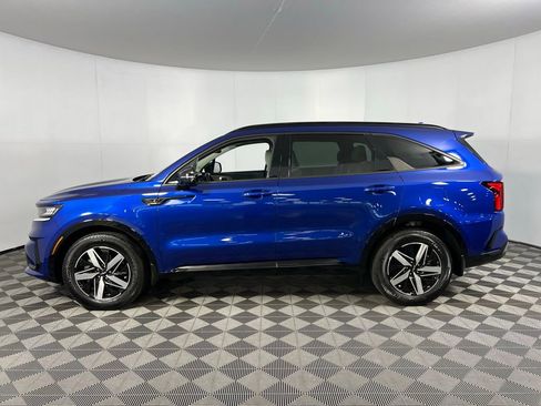Used 2023 Kia Sorento EX w/ Panoramic Sunroof Package image 6