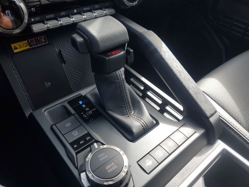 Certified 2026 Toyota Tacoma TRD Sport w/ TRD Sport Premium Package image 29