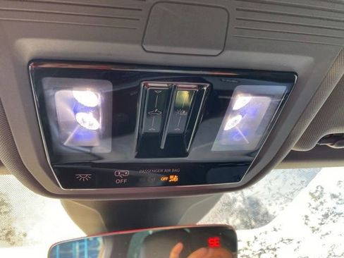 Used 2022 Audi Q4 e-tron Prestige image 22