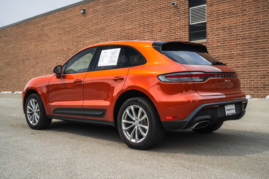 Used 2023 Porsche Macan AWD/4WD image 4
