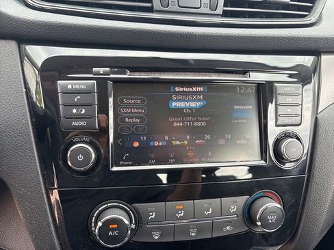 Used 2019 Nissan Rogue Sport S AWD/4WD image 9