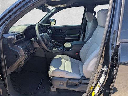 Used 2025 Toyota Tacoma SR5 image 4