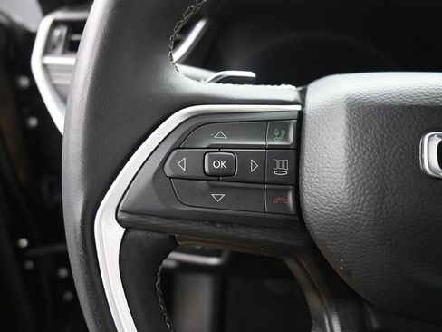 Used 2024 Jeep Grand Cherokee L Altitude image 34