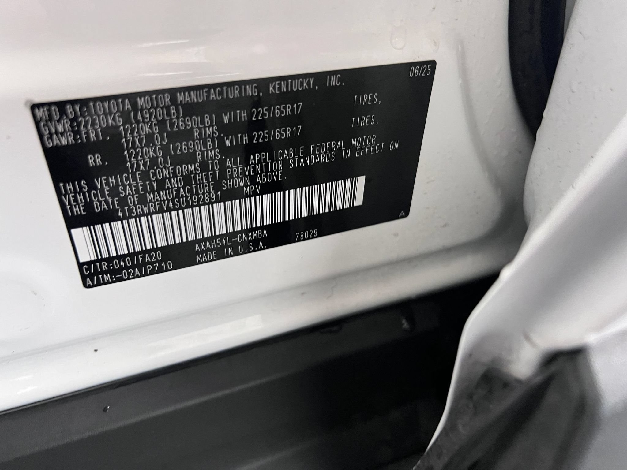 Used 2025 Toyota RAV4 XLE AWD/4WD image 26