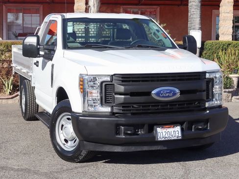 Used 2019 Ford F250 XL image 2