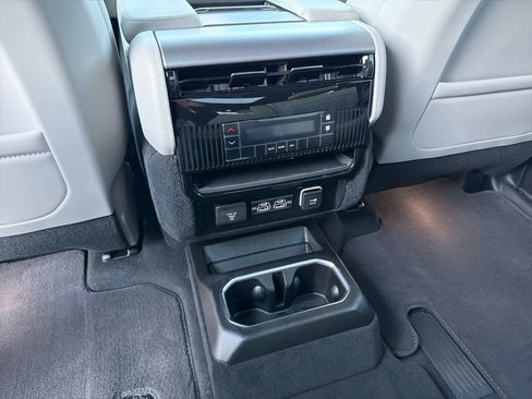 New 2026 Jeep Grand Wagoneer w/ Premium Group I image 26