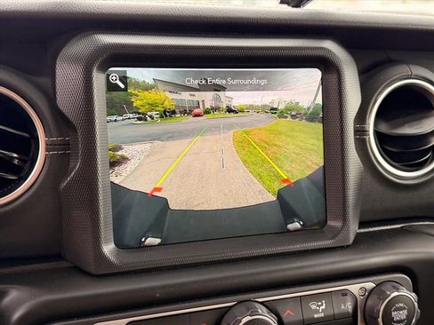 Used 2021 Jeep Gladiator Overland w/ Popular Equipment Package AWD/4WD image 52