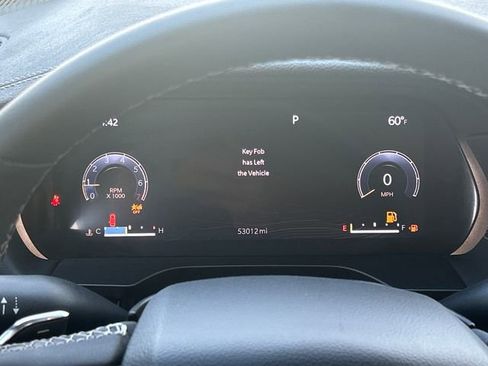 Used 2023 Jeep Grand Cherokee L Limited w/ Black Appearance Package image 17