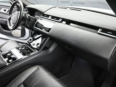 Used 2018 Land Rover Range Rover Velar S AWD/4WD image 27