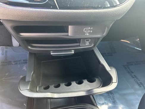 New 2026 Chrysler Pacifica Select image 22